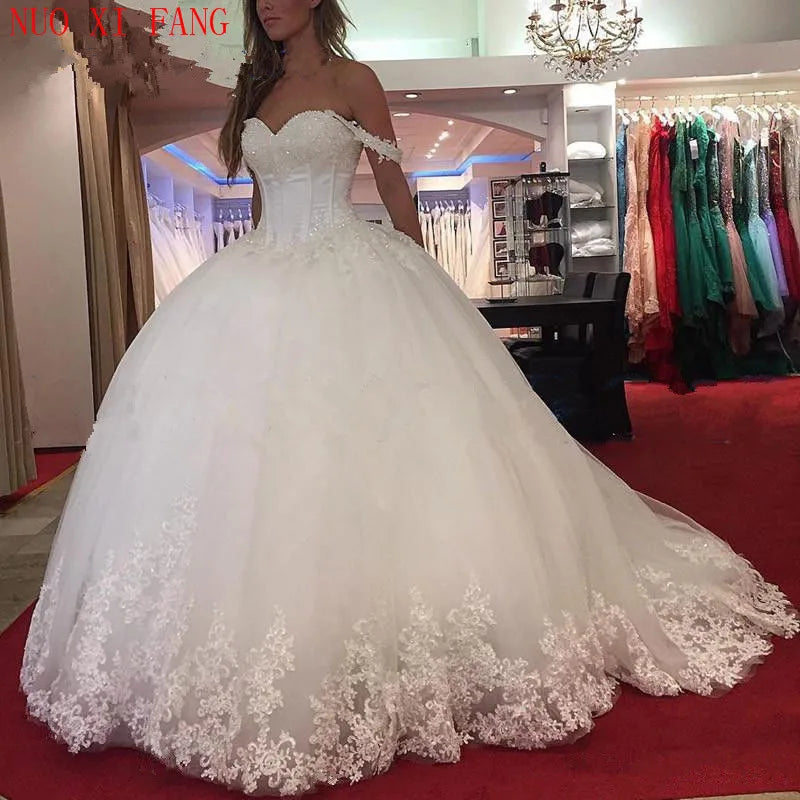 MajestiBride™ Lace Gown – Applique Ball Dress for Arabic-Inspired Weddings