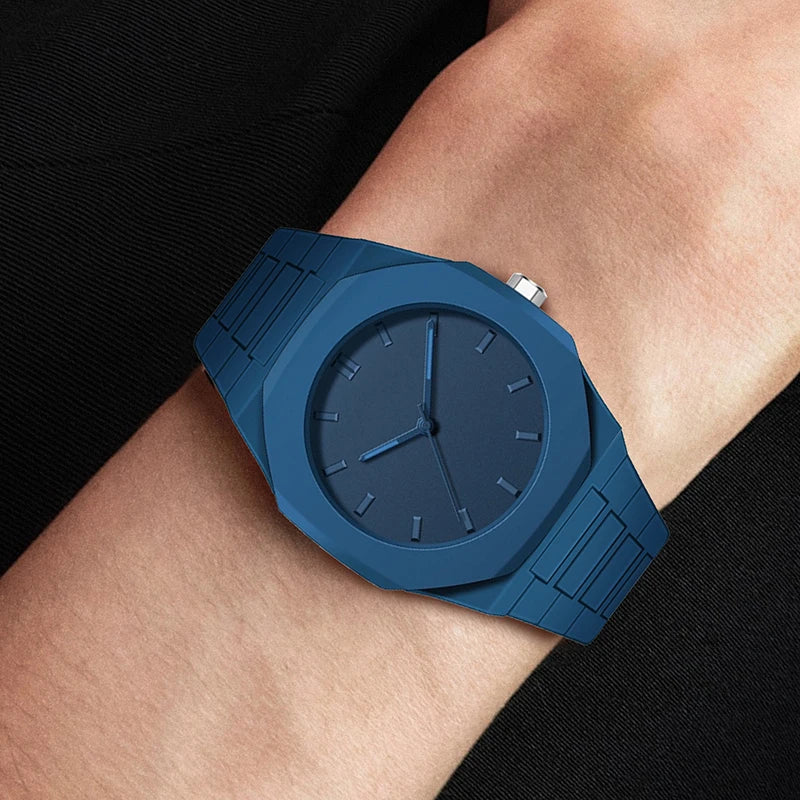 AquaTrek Everyday Quartz Watch – Versatile & Durable